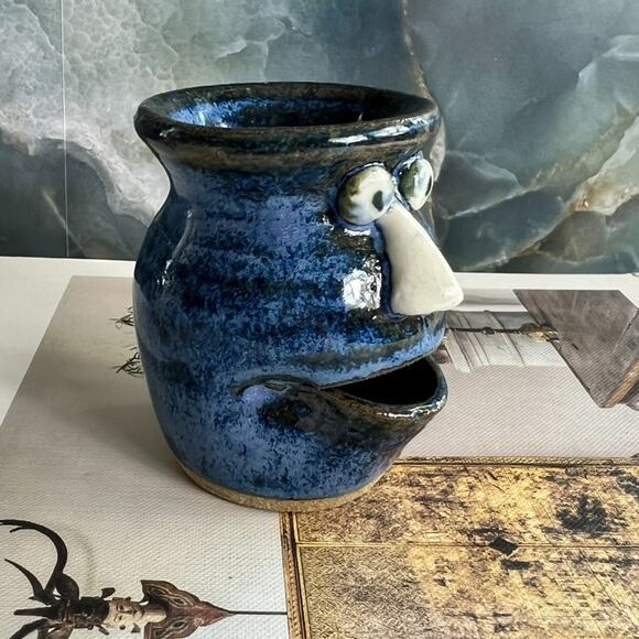 Studio Art Egg Separator Small Stoneware Blue Funny Face Open Mouth Glazed - Picture 6 of 9